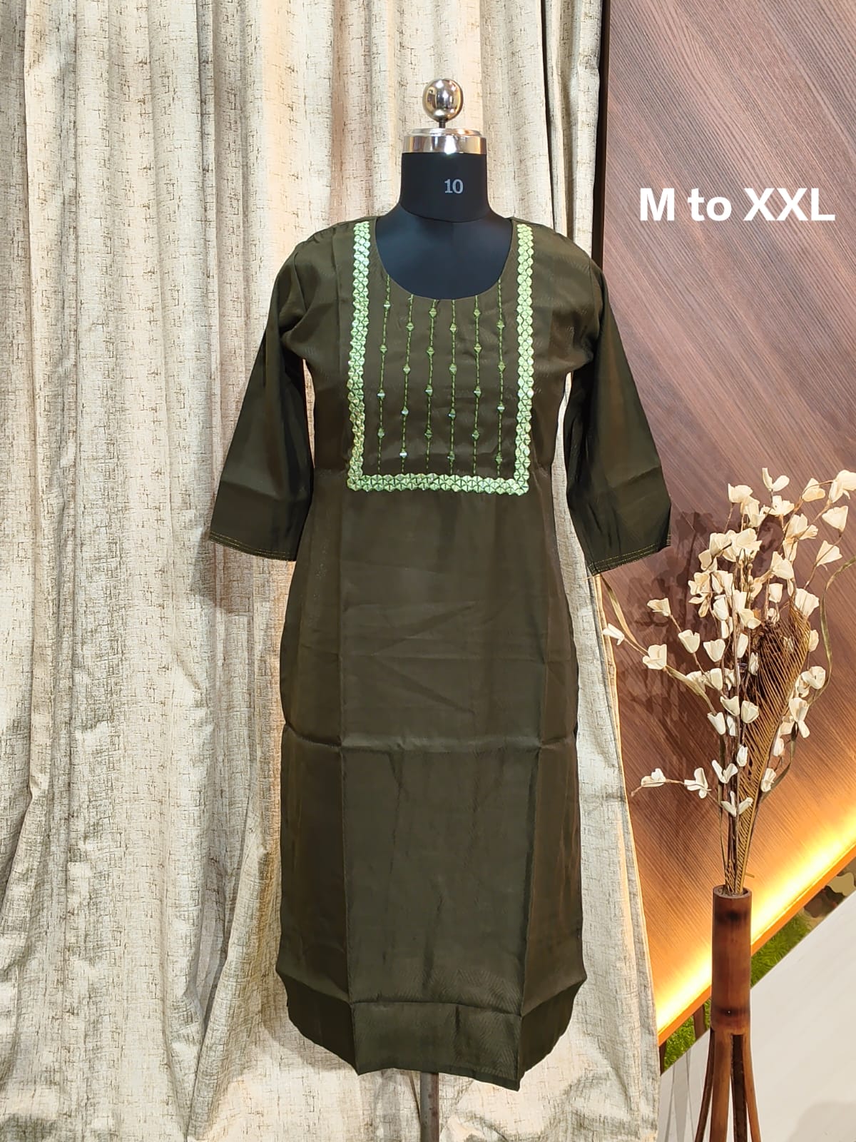 9440 - SILK KURTIS