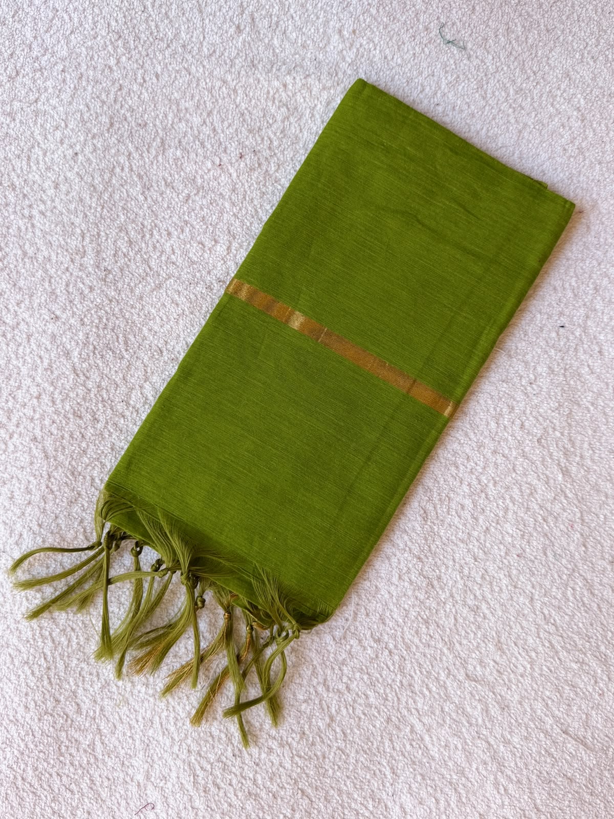P023 - Silk Dupatta (apple green)