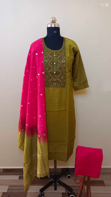 D1371 - Kurti with Pant and Dupatta