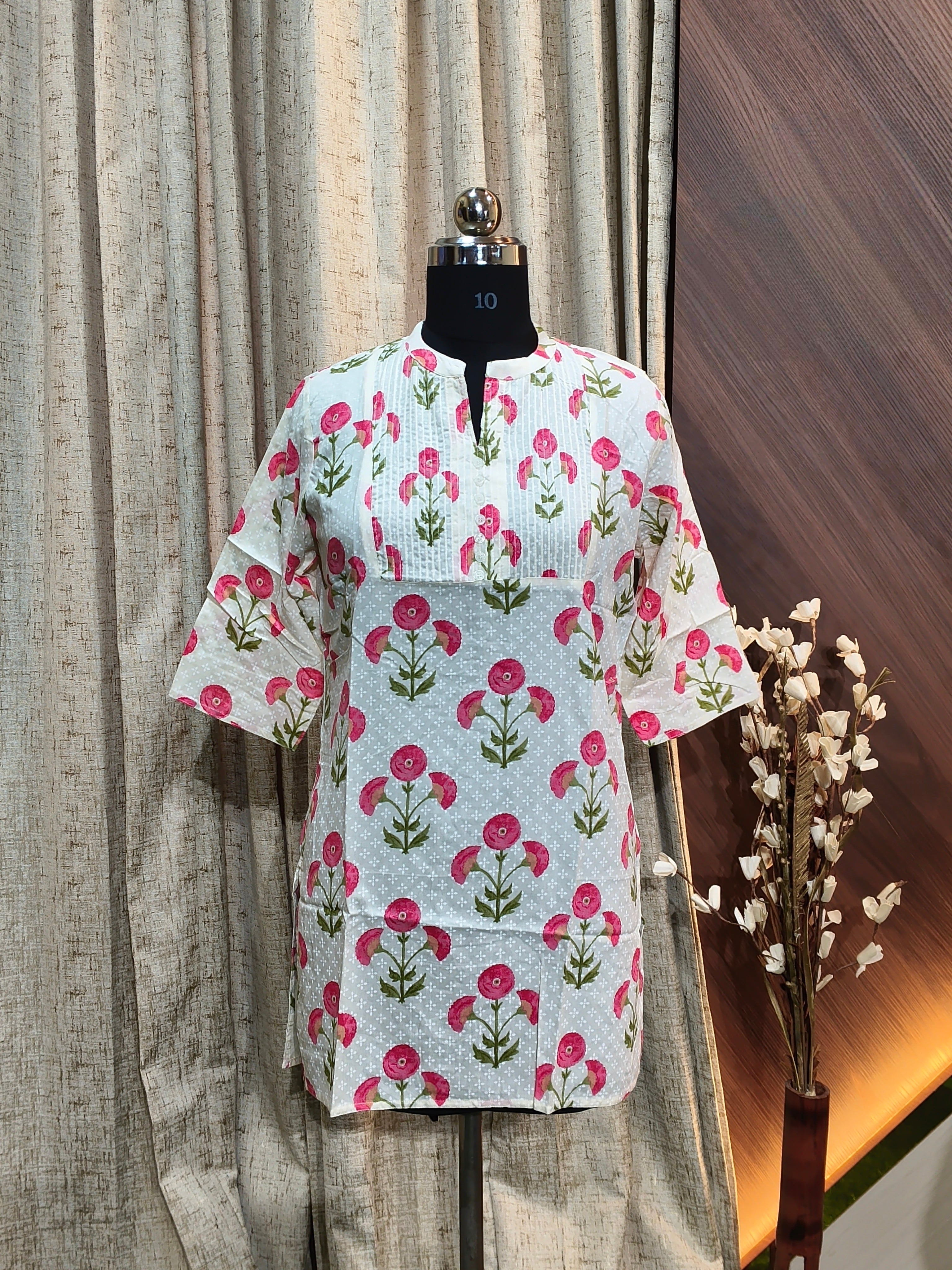 A 1016  - Short Kurtis