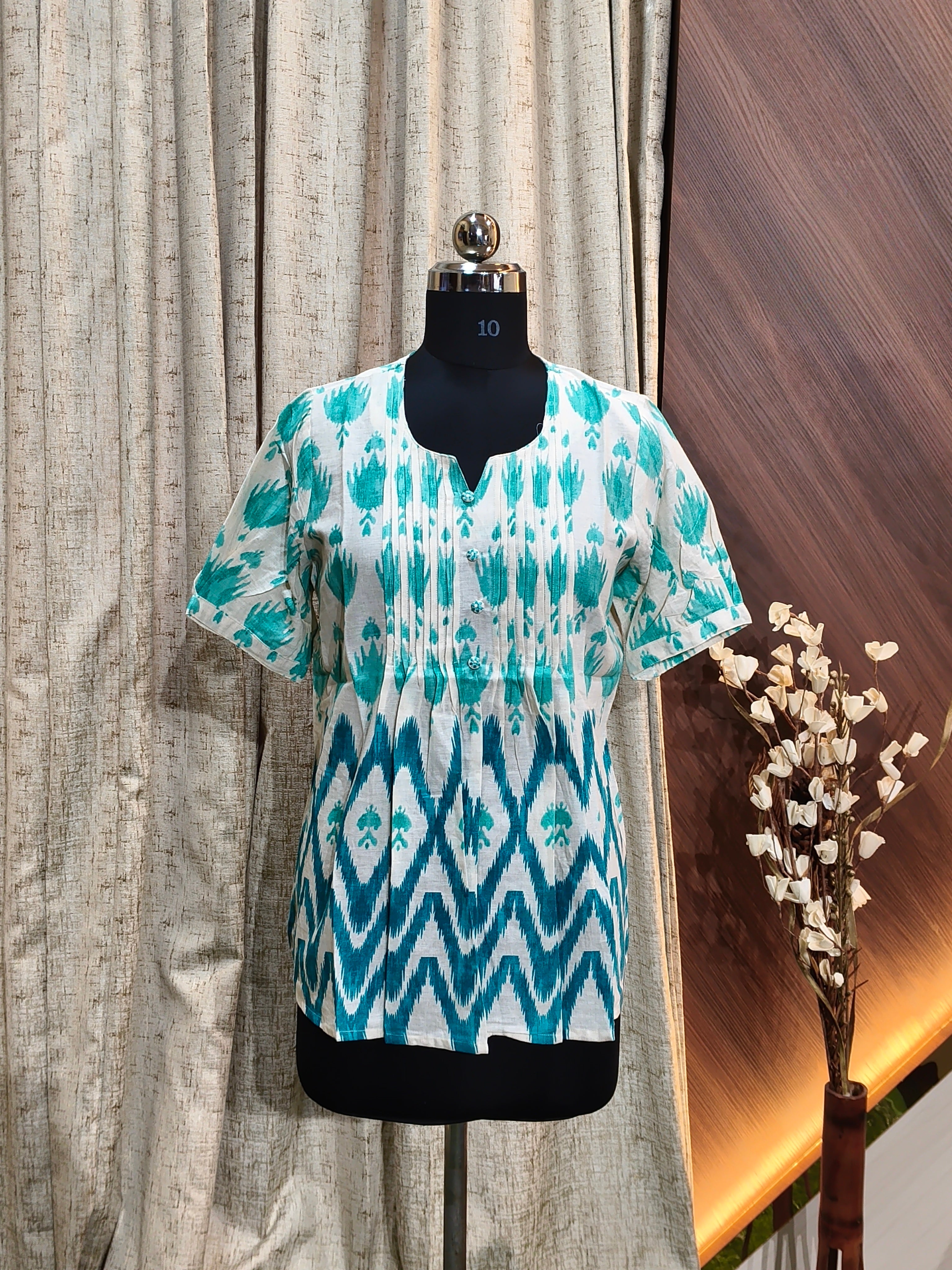 A 1006  - Short Kurtis