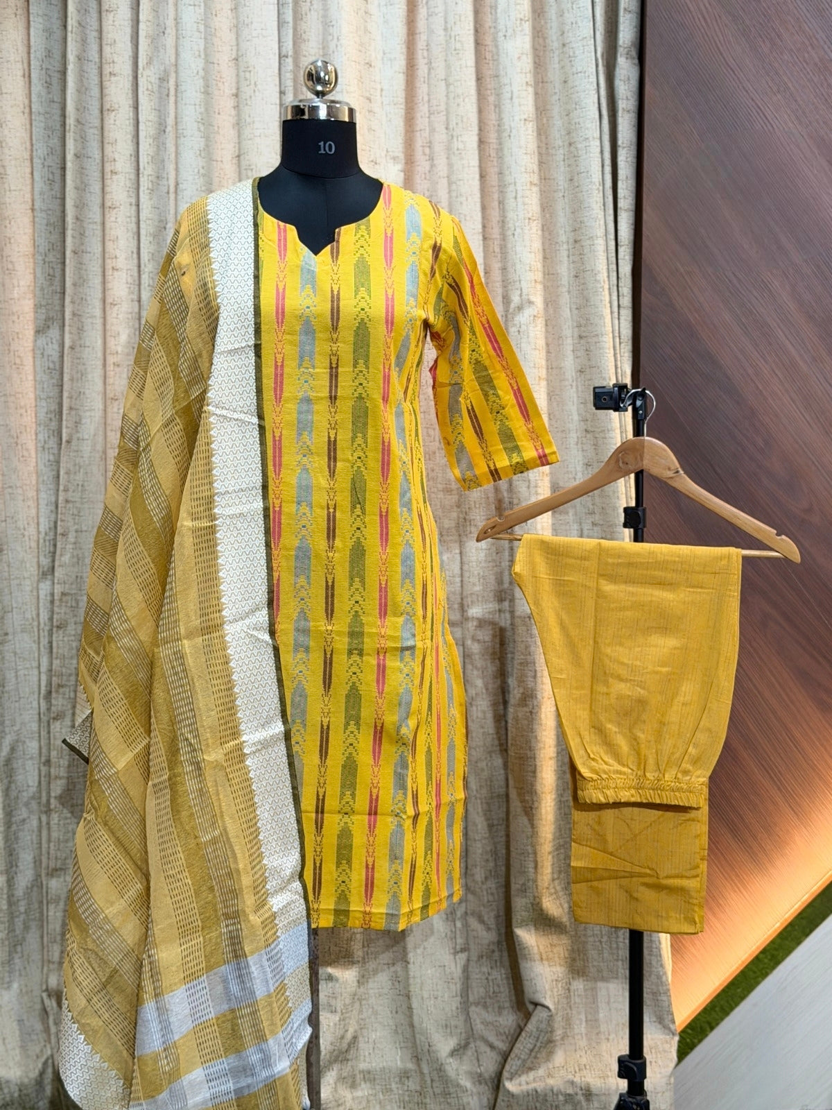 D1112 - Cotton 3pc Kurta Sets
