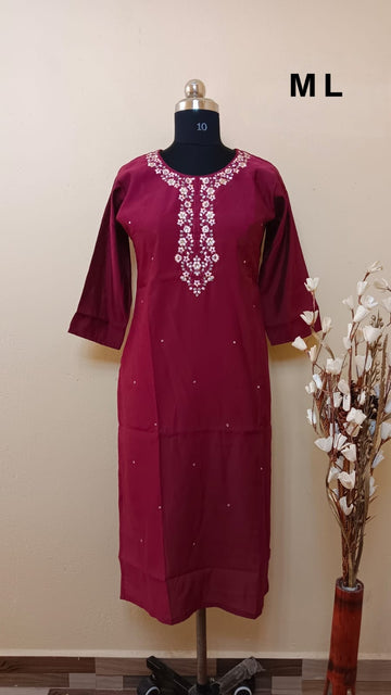 9438 - SILK KURTIS