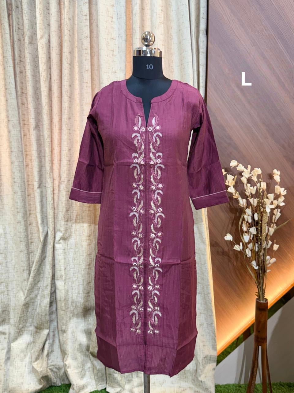 9539 - SILK KURTIS