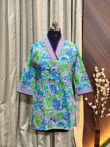 A 1014  - Short Kurtis