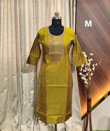 9421 - SILK KURTIS