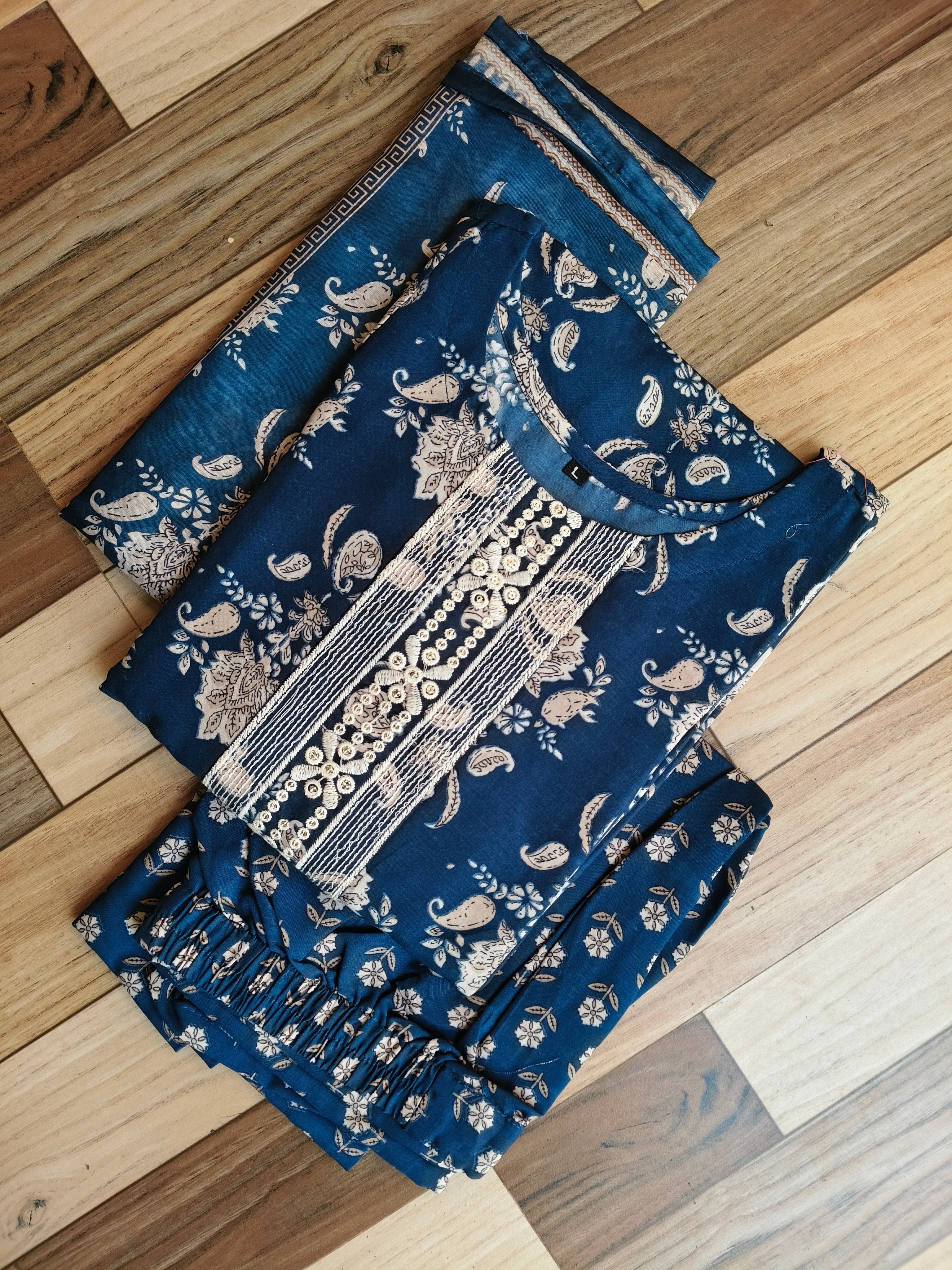 D1143 - Cotton 3pc Kurta Sets