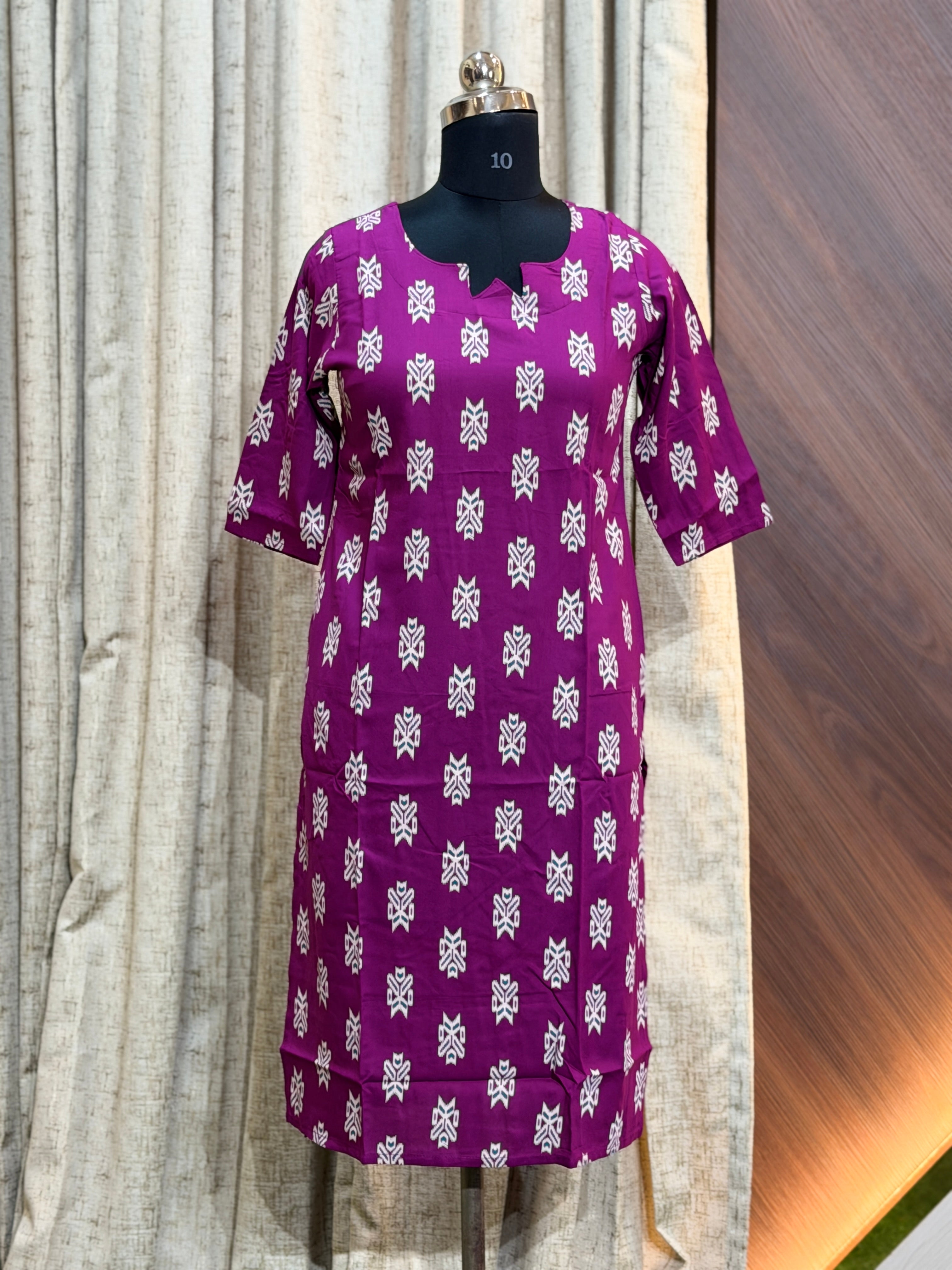9652 - Daily wear Kurtis