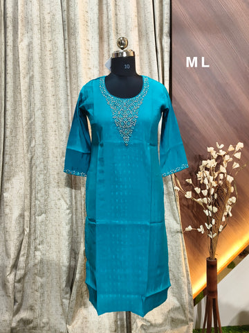 9710 - SILK KURTIS