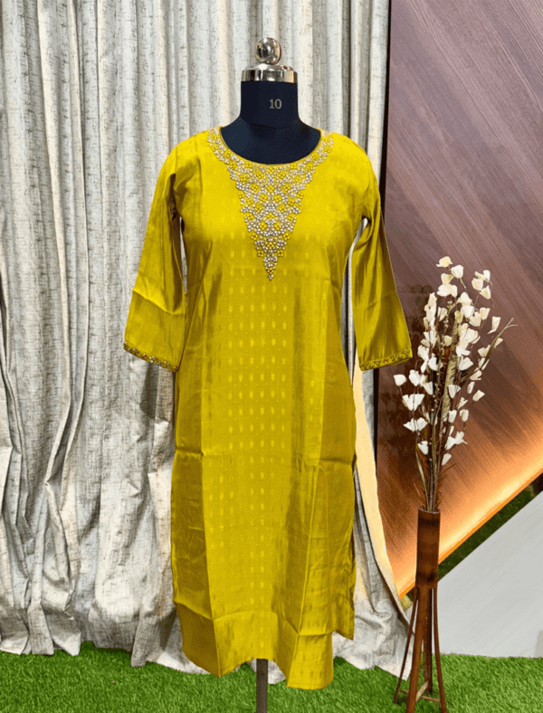 2683 - Embroidery Kurtis