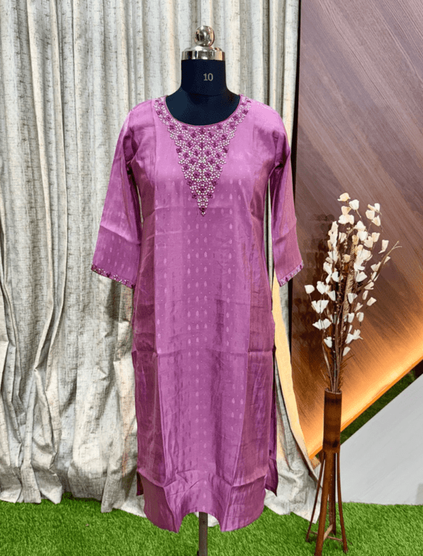 2685 - Embroidery Kurtis