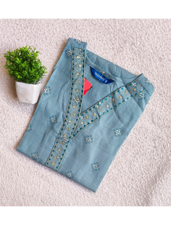 3705 - Daily Wear