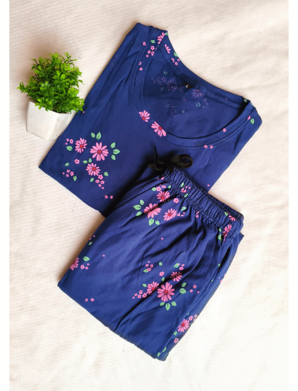 4069 - Night Suits