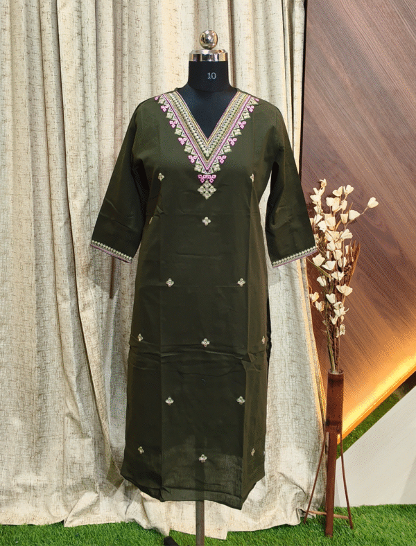 4136 - Long Kurtis