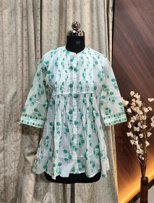 4351 - Short Kurtis