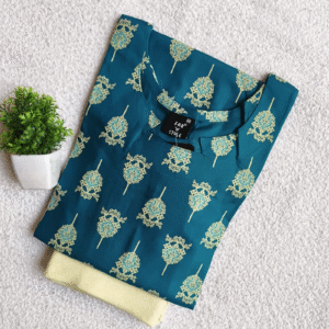 4251 - Kurti with Jeggings Combo