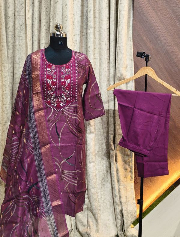4285 - Kurti with Pant and Dupatta 3PC