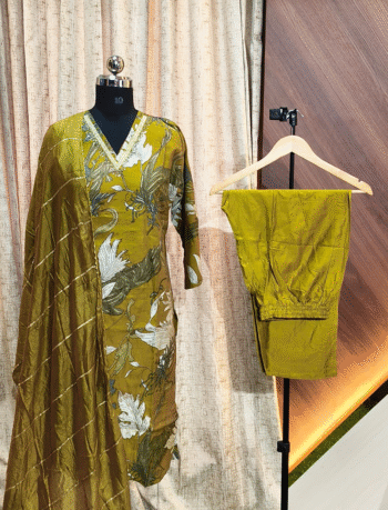 4739 - Kurti with Pant and Dupatta 3PC