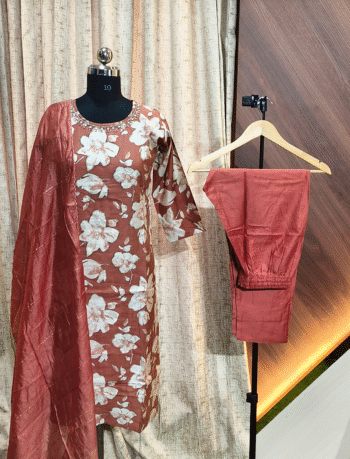 4740 - Kurti with Pant and Dupatta 3PC