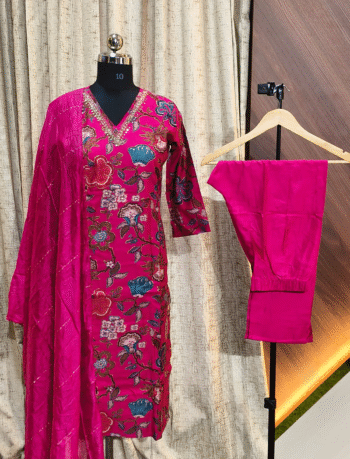 4745 - Kurti with Pant and Dupatta 3PC