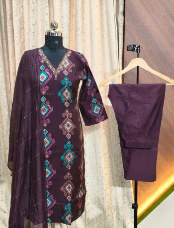 4758 - Kurti with Pant and Dupatta 3PC