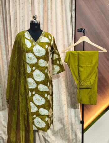 4764 - Kurti with Pant and Dupatta 3PC