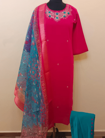 4879- Kurti with Pant and Dupatta 3PC