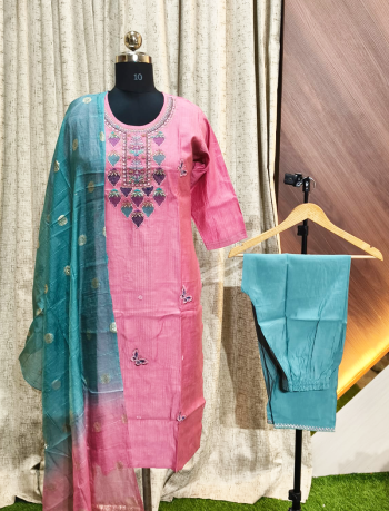 6028 - Kurti with Pant and Dupatta 3PC