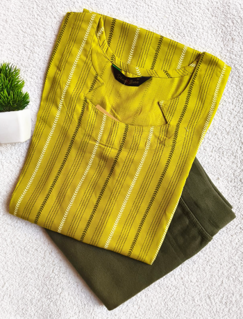 6678 - Kurti with Jeggings Combo