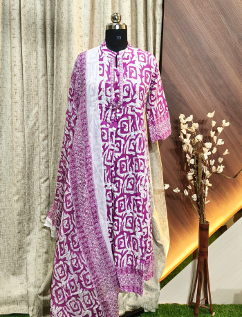 6690 -  Anarkali kurtis with duppatta