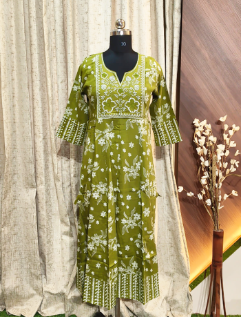 6860 -  Anarkali Kurtis