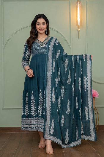 7178 -  Anarkali kurtis with duppatta
