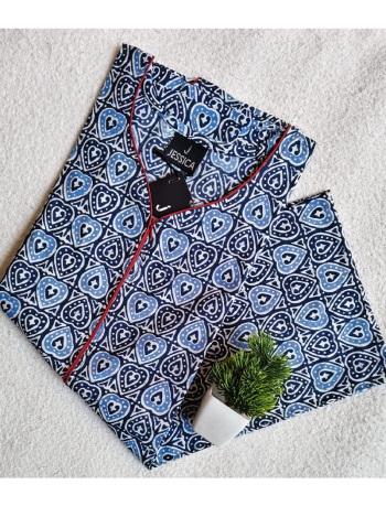 7067 - JESSICA Nighty (L) (FEEDING)