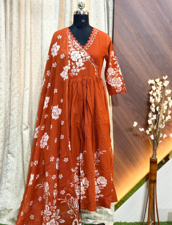 7330 -  Anarkali kurtis with duppatta