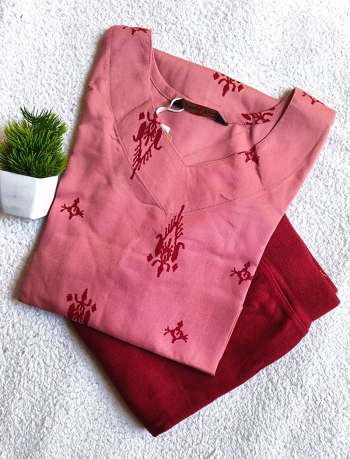 7505 - Kurti with Jeggings Combo