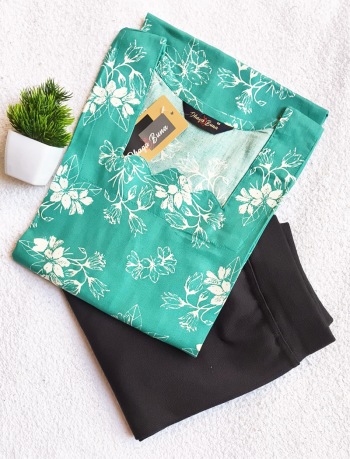 7578 - Kurti with Jeggings Combo