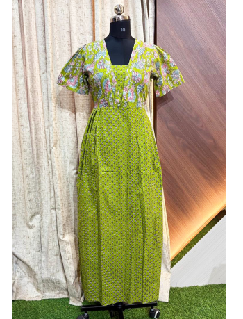 7586 - Frock Style Nighty