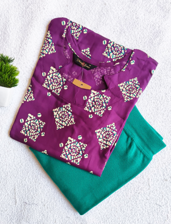 7763 - Kurti with Jeggings Combo