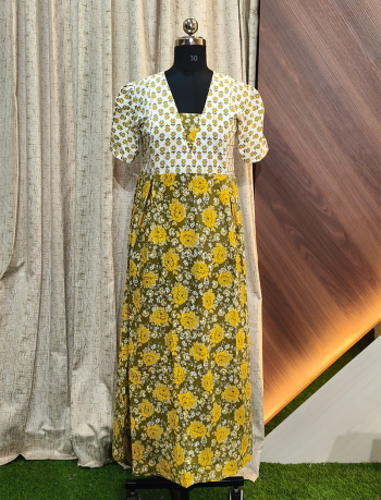 7819 - Frock Style Nighty Feeding