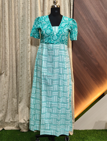 7827 - Frock Style Nighty Feeding