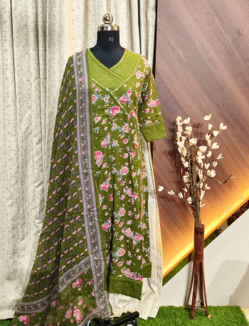 7850 -  Anarkali kurtis with duppatta